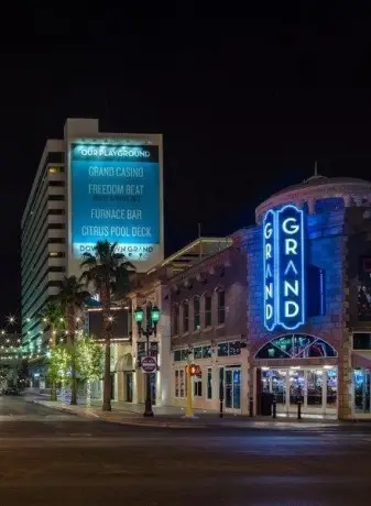 grand las vegas exterior